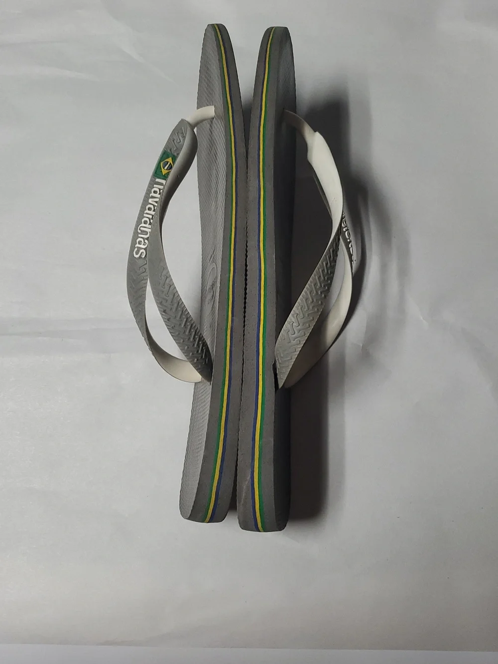 Havaianas Mens Brasil Logo-Embossed Rubber Flip Flops Size 10/11 Grey SummerSurf